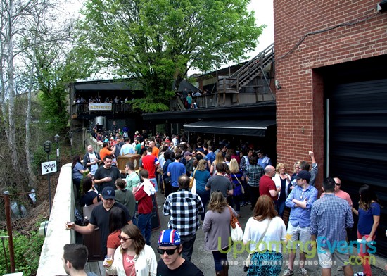 Photo from 18th Annual Manayunk Brew Fest