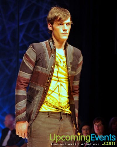 Photo from Philly Fashion Week 2010 (Saturday Gallery 2)