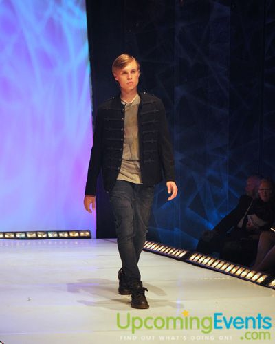 Photo from Philly Fashion Week 2010 (Saturday Gallery 2)