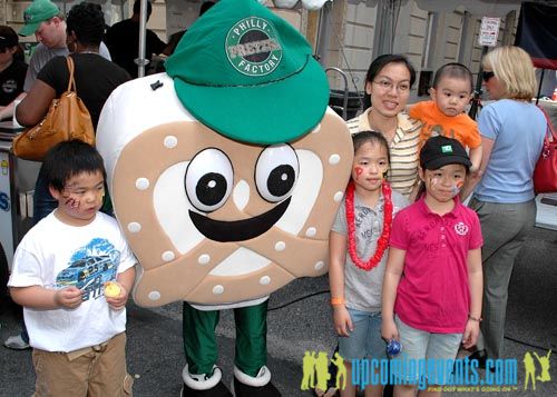 Photo from Rittenhouse Row Spring Festival